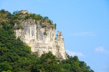 探訪(fǎng)世界自然遺產(chǎn)地：施秉云臺(tái)山