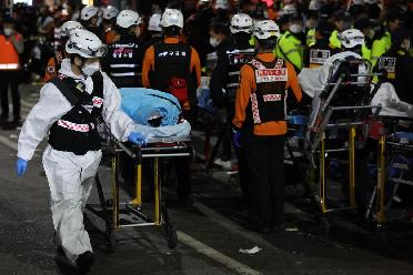 韓國首爾發(fā)生踩踏事故 至少146人死亡