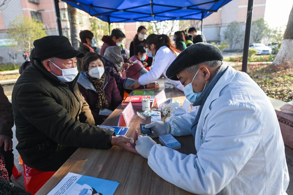 新華全媒+丨浙江嘉興：夯實農(nóng)村疫情防線和衛(wèi)生健康服務(wù)