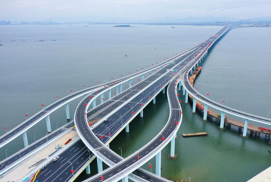 福建廈門翔安大橋主橋通車