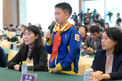 新華全媒+丨神舟十五號(hào)航天員乘組與上合組織國(guó)家青少年開展“天地問(wèn)答”