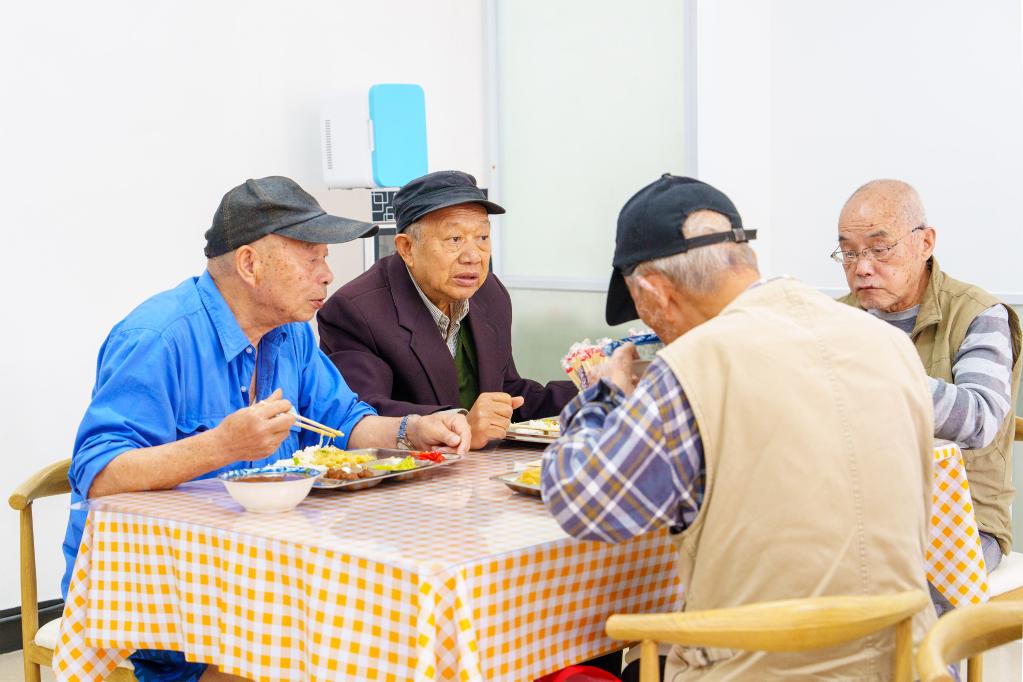 家門(mén)口“小食堂”讓老人盡享“暖心飯”