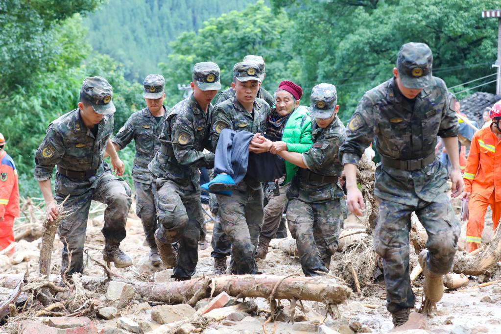 重慶萬州區(qū)長灘鎮(zhèn)出現特大暴雨