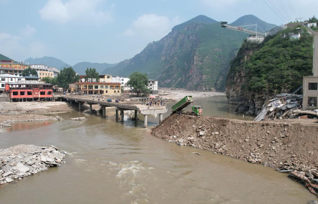 新華全媒+丨河北淶水：部分因災(zāi)阻斷道路達(dá)到基本通行條件