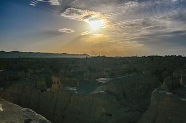 美麗中國(guó)丨夕陽(yáng)下的交河故城