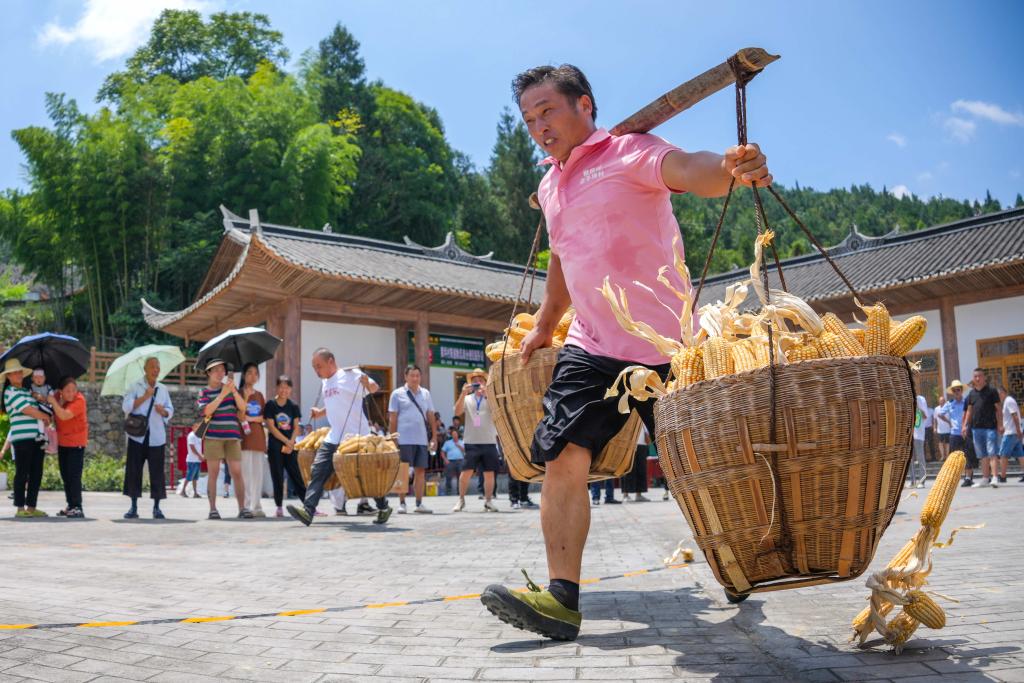 趣味運動會 引客進(jìn)鄉(xiāng)村