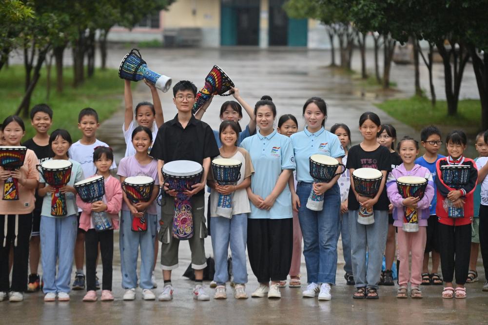 扎根基層沃土 大學生暑期助力鄉(xiāng)村振興