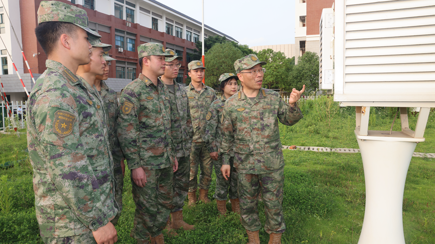 算天——記“最美新時(shí)代革命軍人”張衛(wèi)民